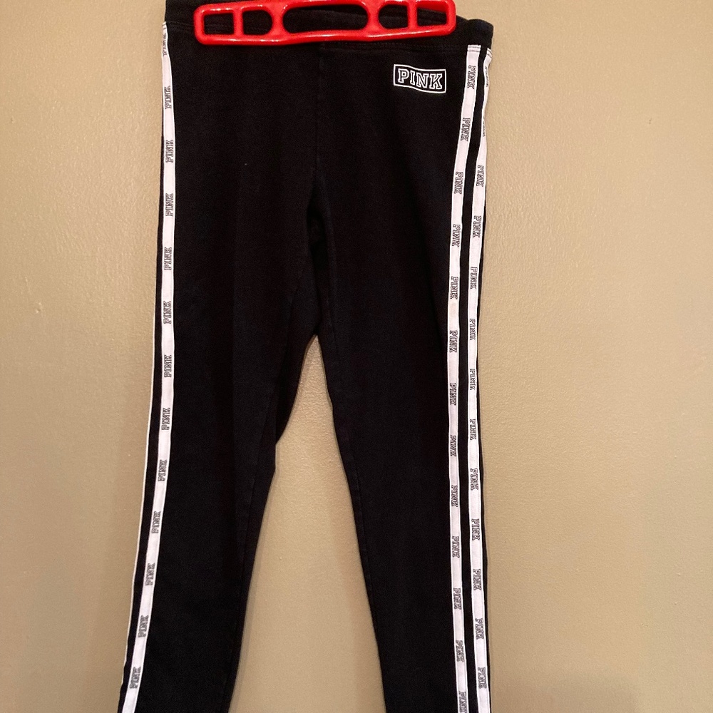 PINK leggings with stripes